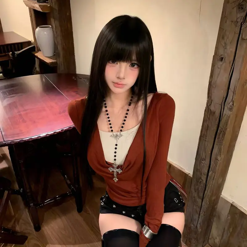 ✨甜甜水~求升冠的主播海报