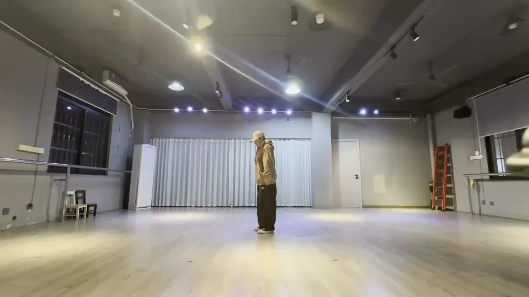 一首“童话”变成舞蹈