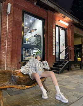 新来的抱抱馨💌的图片