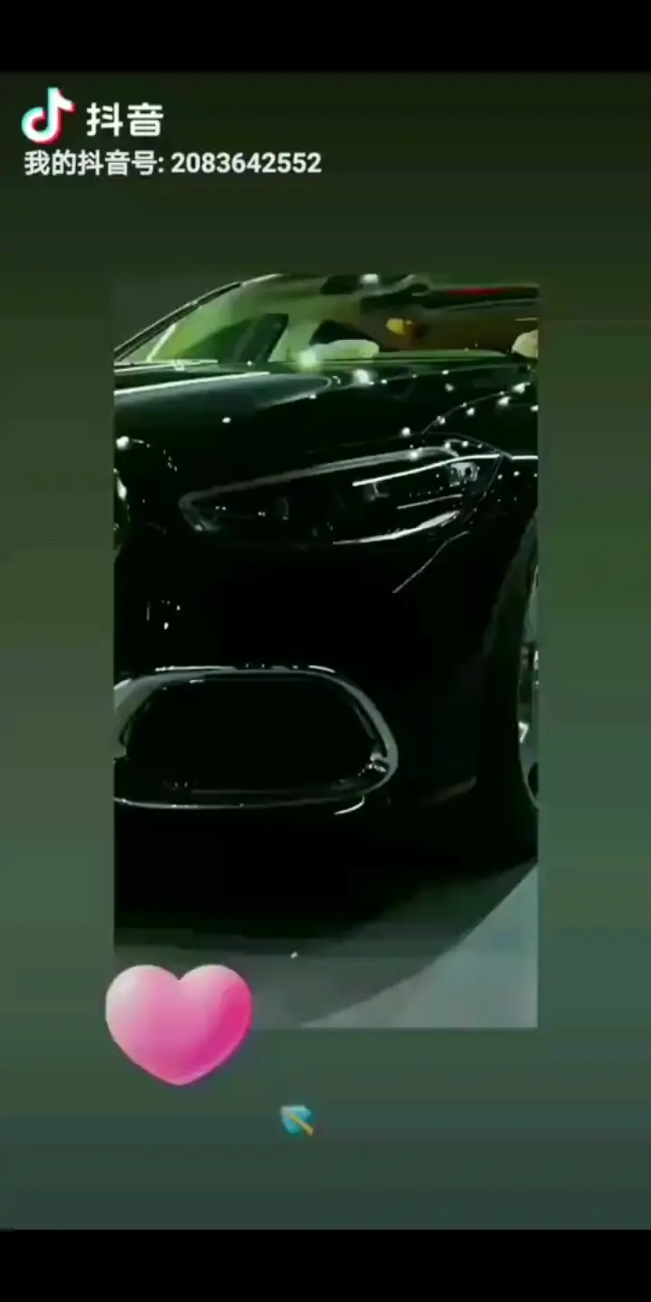 夜登小楼思过往，恰逢