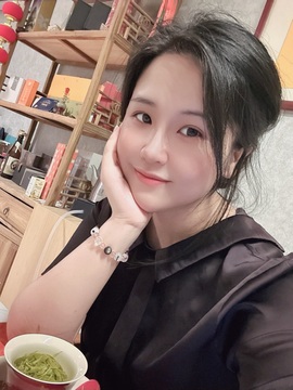 茶茶幸运星主播照片