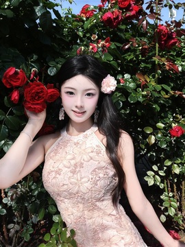 小小鱼🐬一点半播的图片
