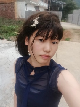 ⋛昊昊喜欢玩网络游戏的图片