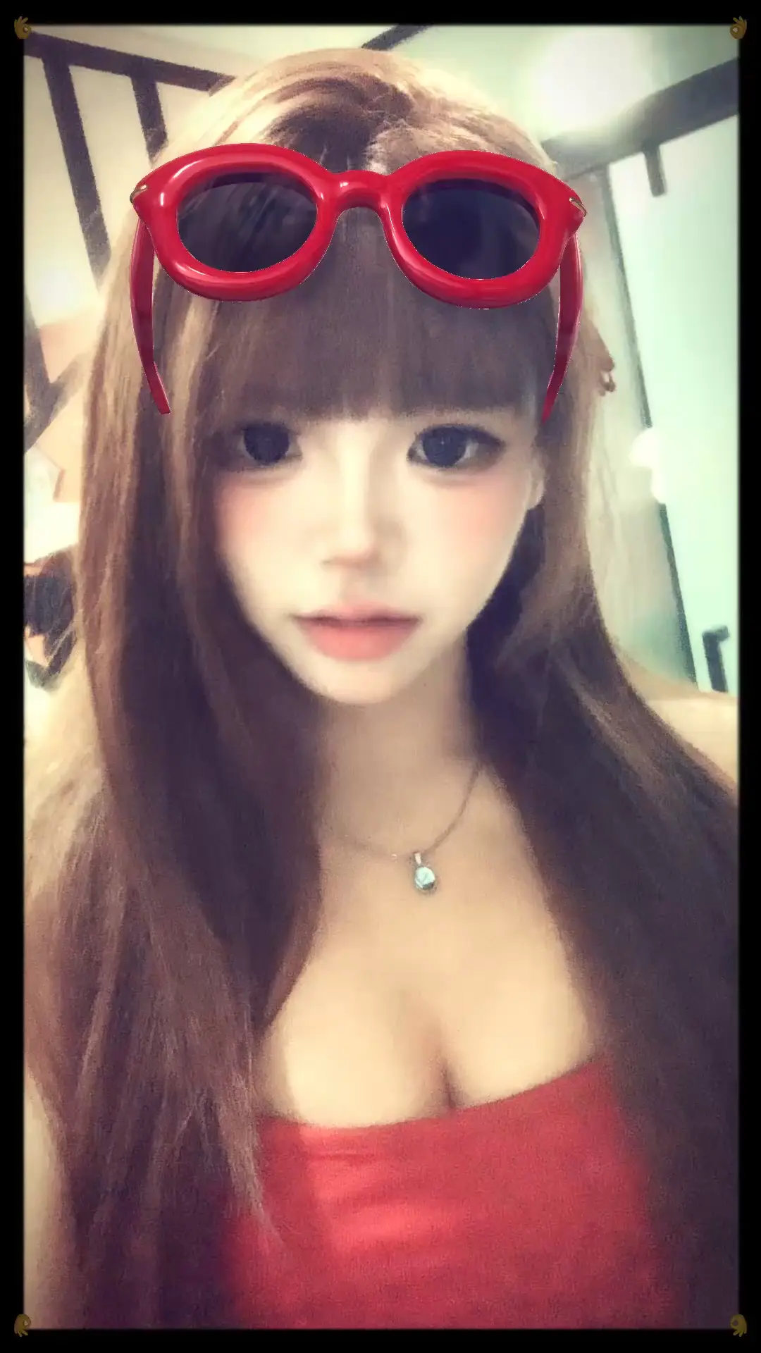 你温柔的唇～致命的眼