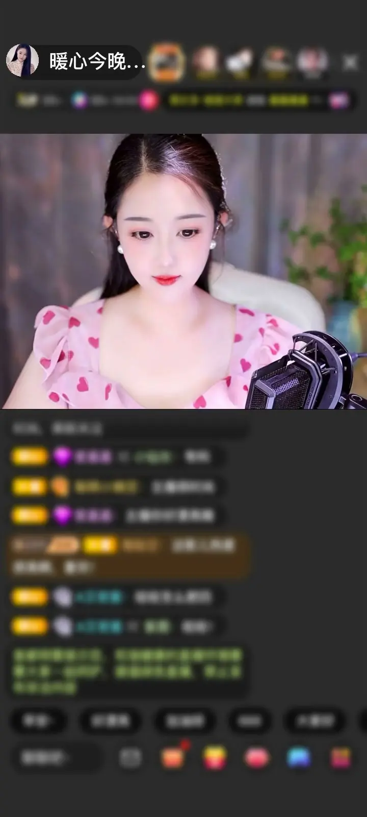 我的妈呀，十个长生果直接砸中我心巴！刚才还在念叨有点小孤单，瞬间就被这份沉甸甸的心意填满，整个人都被暖得要冒小泡泡啦～谢谢你呀征途哥哥～