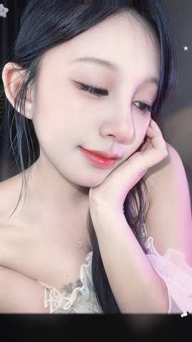 新人小鱼老师主播照片
