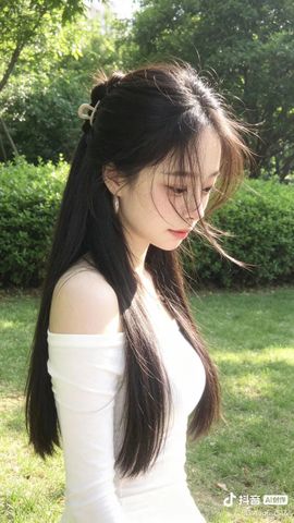 新人奕玫的图片